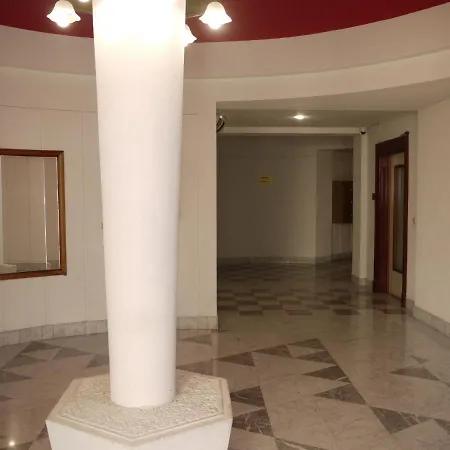아파트 - A Modern Flat In